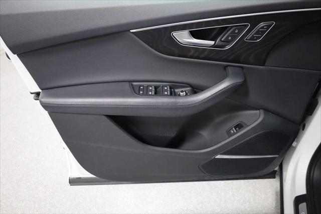 used 2022 Audi Q7 car, priced at $43,879