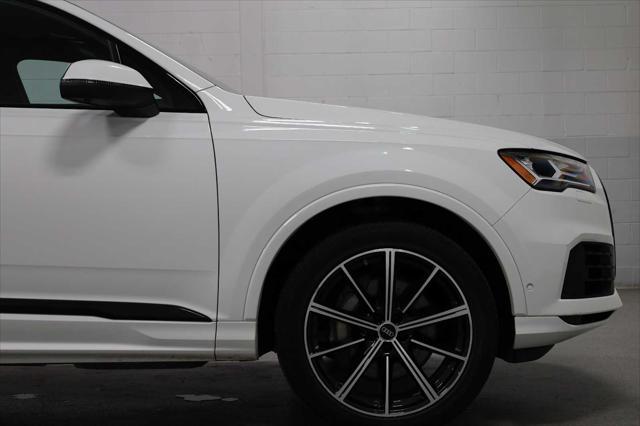 used 2022 Audi Q7 car, priced at $43,879