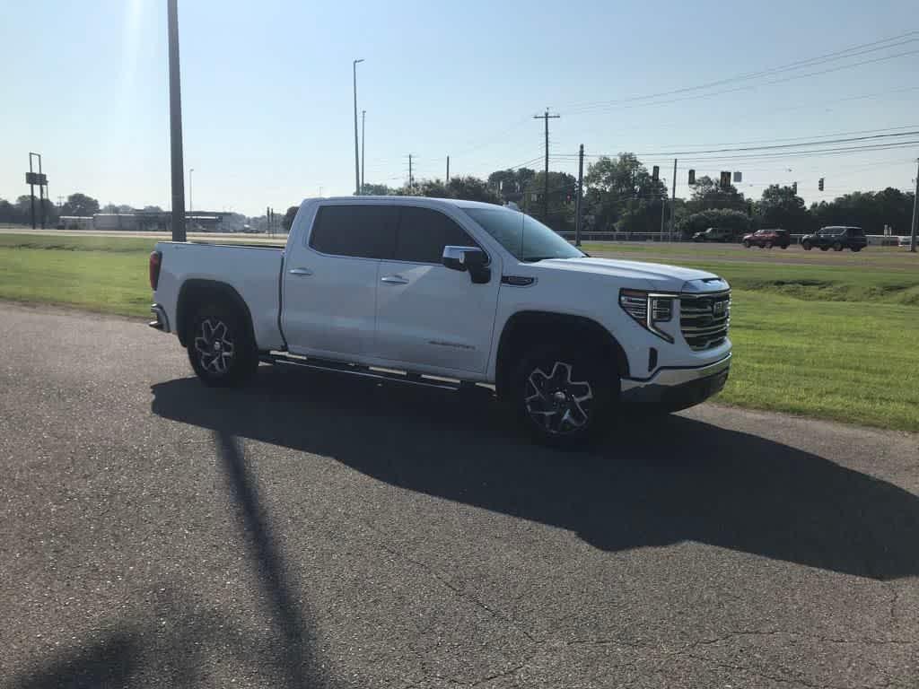 used 2023 GMC Sierra 1500 car, priced at $44,990