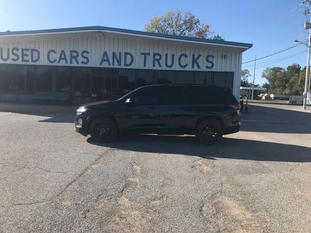 used 2023 Chevrolet Traverse car, priced at $36,574