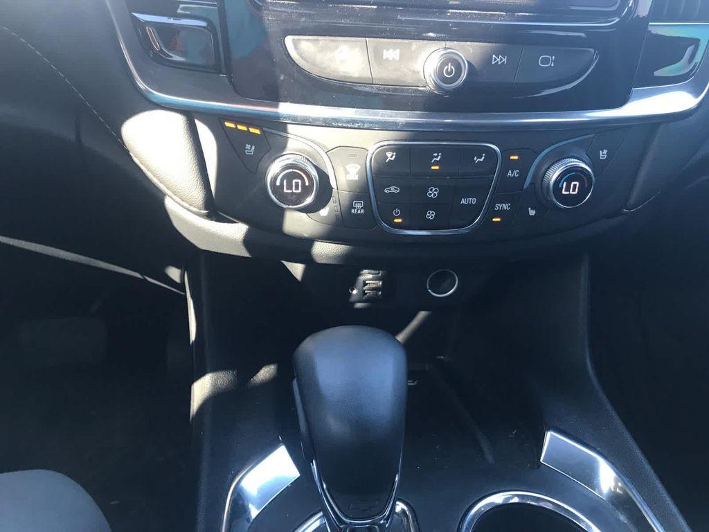 used 2023 Chevrolet Traverse car, priced at $36,574