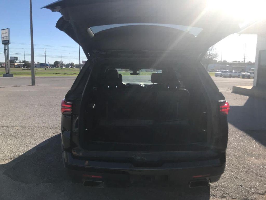used 2023 Chevrolet Traverse car, priced at $36,574