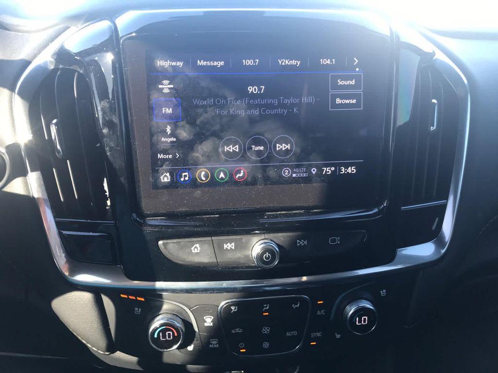 used 2023 Chevrolet Traverse car, priced at $36,574