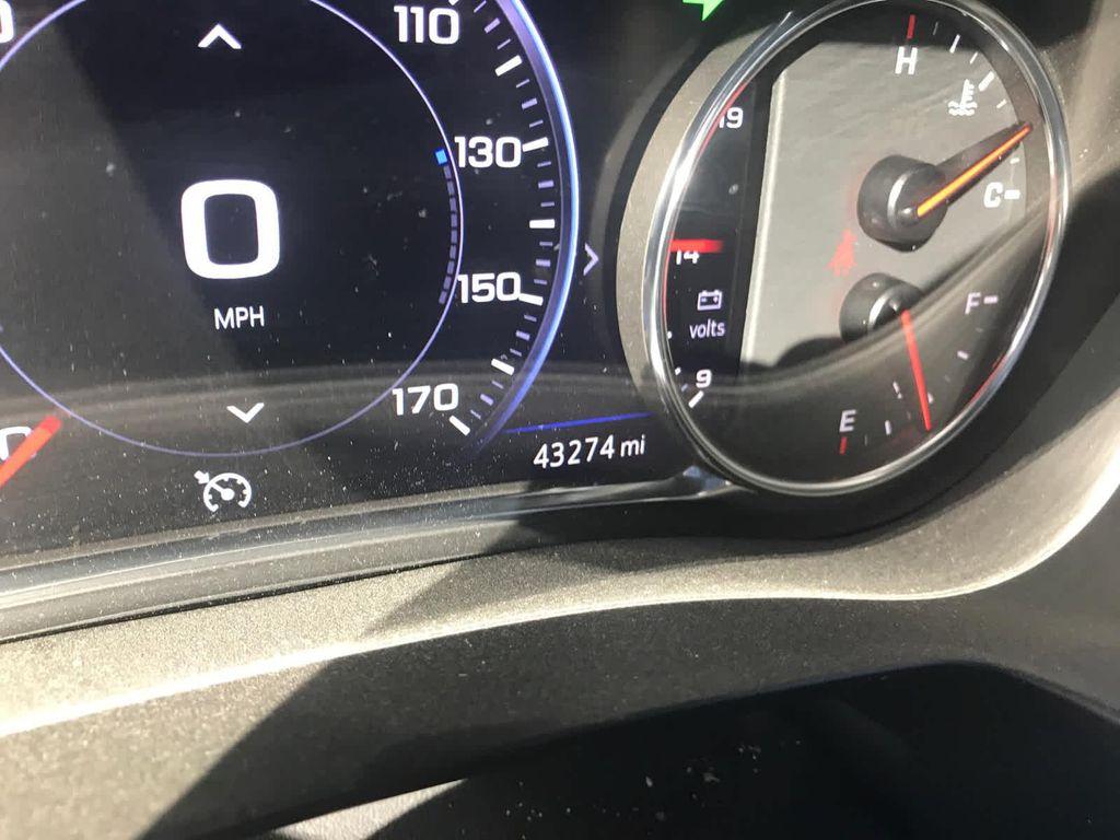 used 2023 Chevrolet Traverse car, priced at $36,574