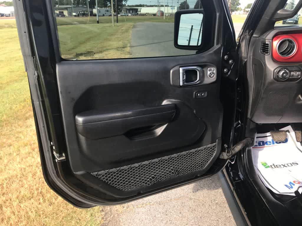 used 2018 Jeep Wrangler Unlimited car, priced at $26,250