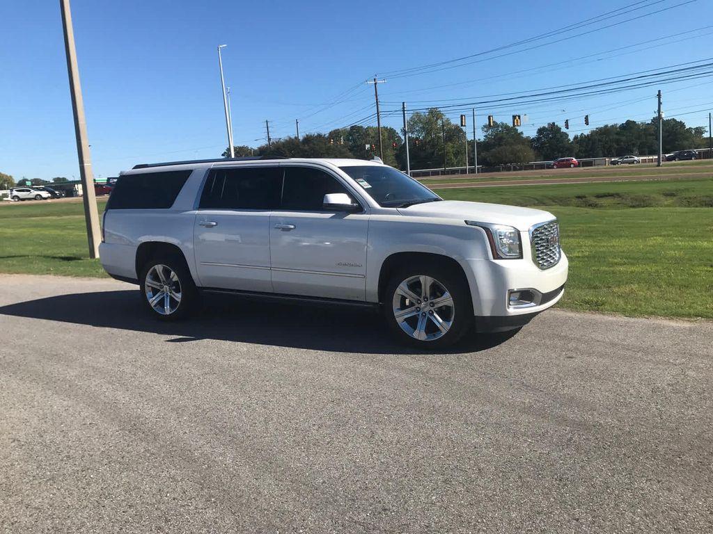 used 2019 GMC Yukon XL car, priced at $32,290