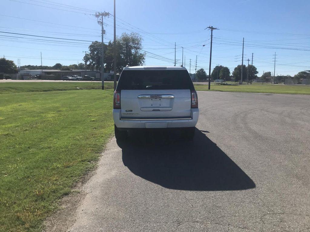 used 2019 GMC Yukon XL car, priced at $32,290