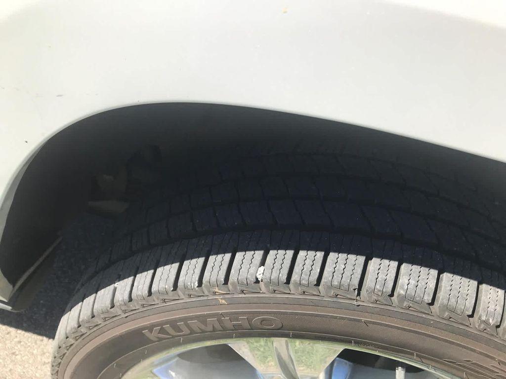 used 2019 GMC Yukon XL car, priced at $32,290