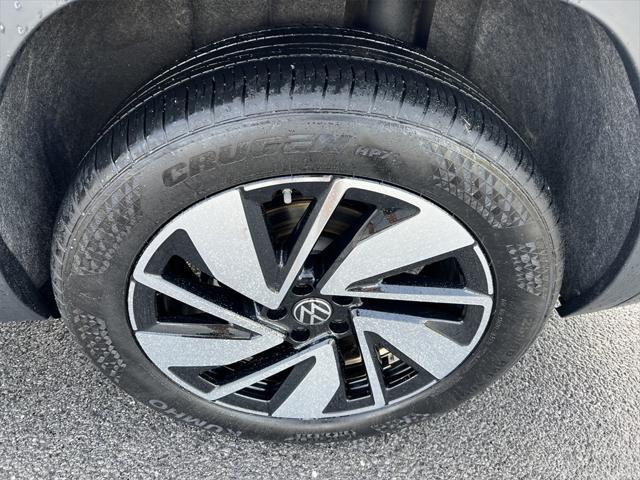 used 2024 Volkswagen Atlas car, priced at $34,995