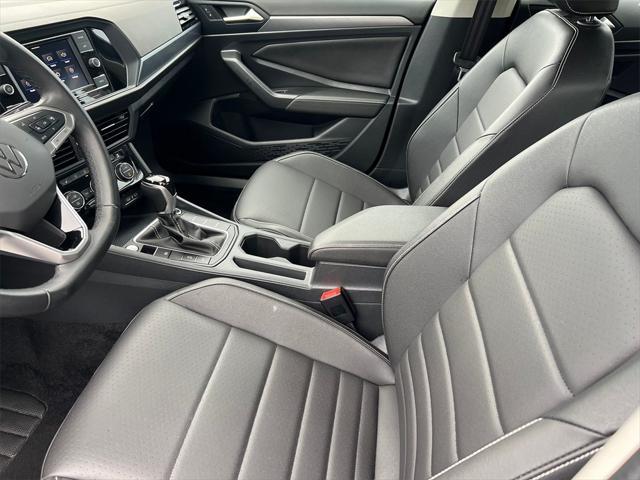 used 2024 Volkswagen Jetta car, priced at $20,995