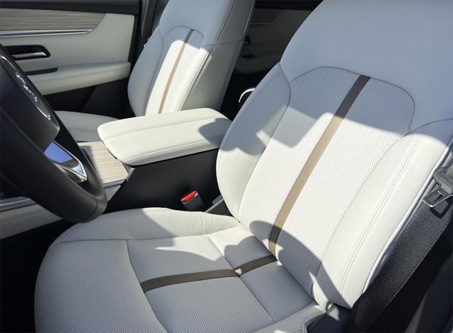 new 2025 Mazda CX-90 car, priced at $53,185