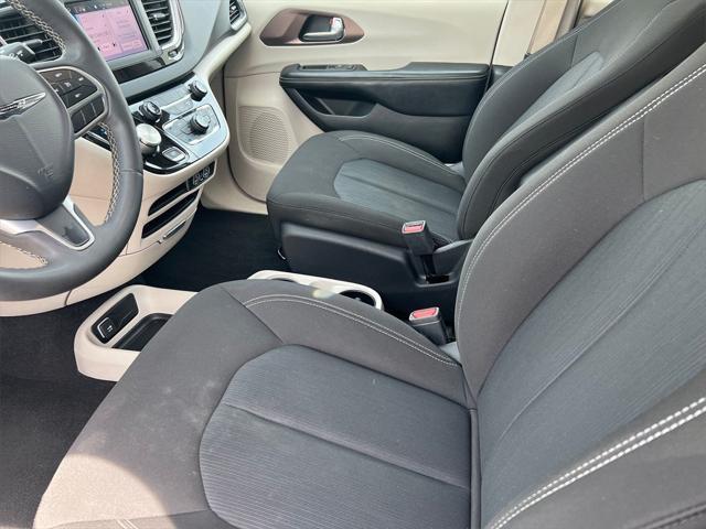 used 2022 Chrysler Voyager car