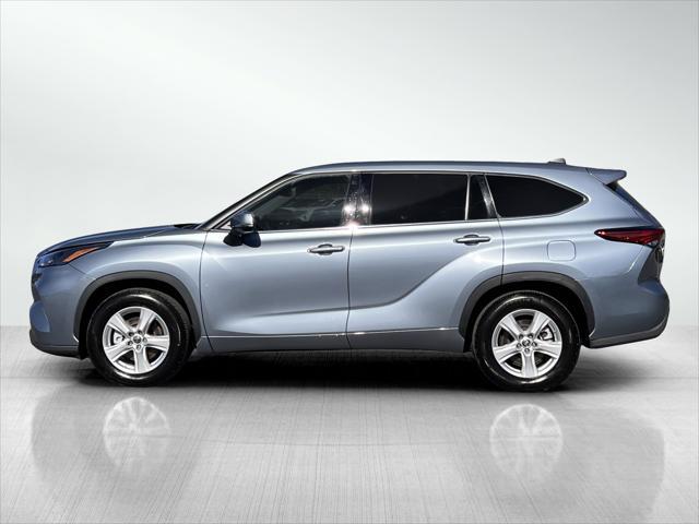 used 2022 Toyota Highlander car, priced at $31,495