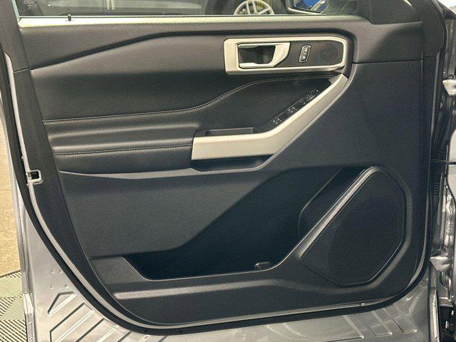 used 2022 Ford Explorer car, priced at $28,995