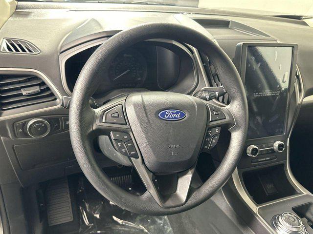 new 2024 Ford Edge car, priced at $32,420