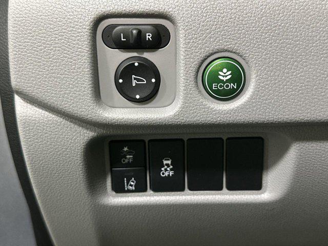 used 2022 Honda Pilot car, priced at $29,995