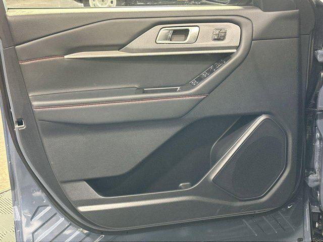 new 2025 Ford Explorer car, priced at $52,515
