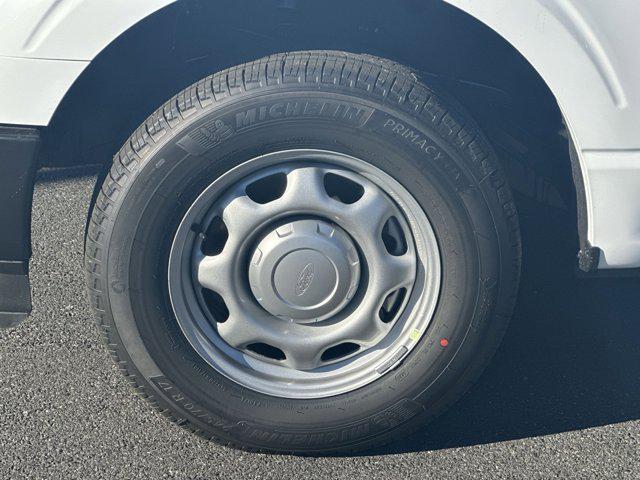 new 2025 Ford F-150 car, priced at $33,295