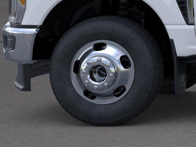 new 2025 Ford F-350 car, priced at $64,075