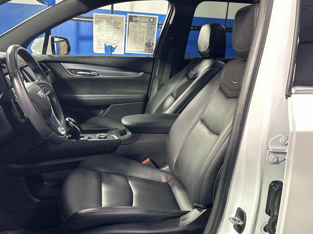 used 2023 Cadillac XT6 car, priced at $34,995