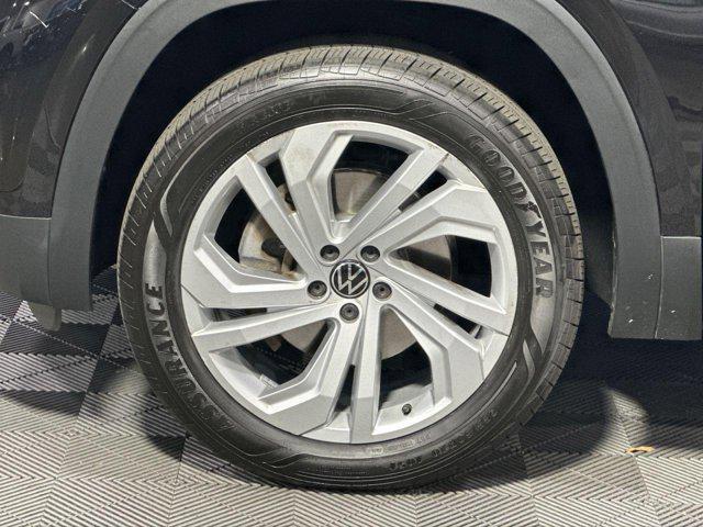 used 2021 Volkswagen Atlas car, priced at $25,800