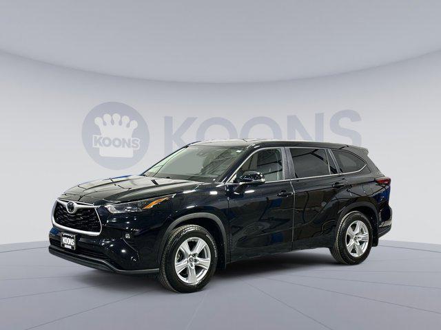 used 2023 Toyota Highlander car, priced at $32,395