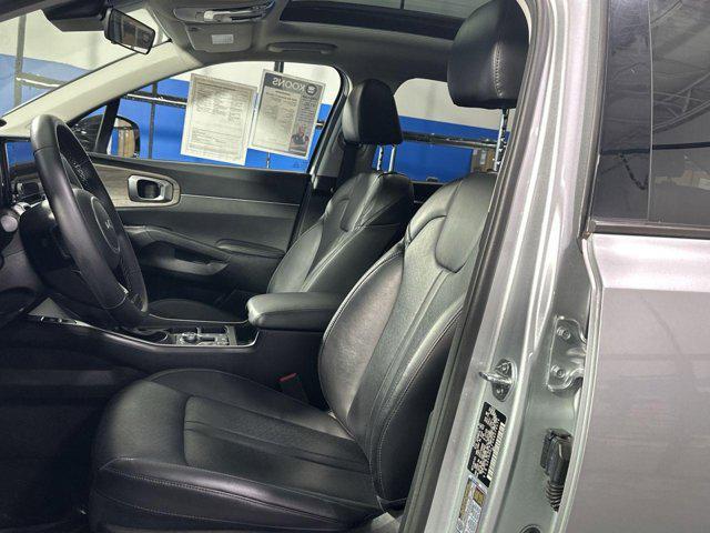 used 2022 Kia Sorento car, priced at $29,305