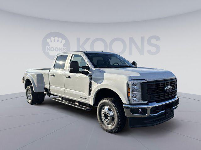 new 2024 Ford F-350 car, priced at $60,720