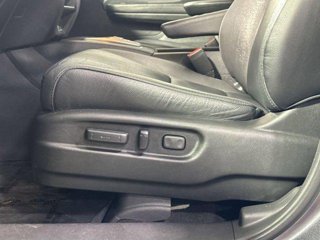 used 2022 Honda Pilot car, priced at $30,850