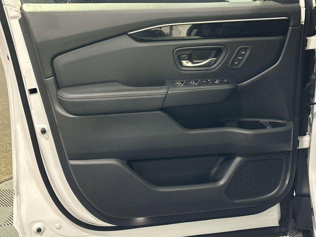used 2023 Honda Pilot car, priced at $39,481