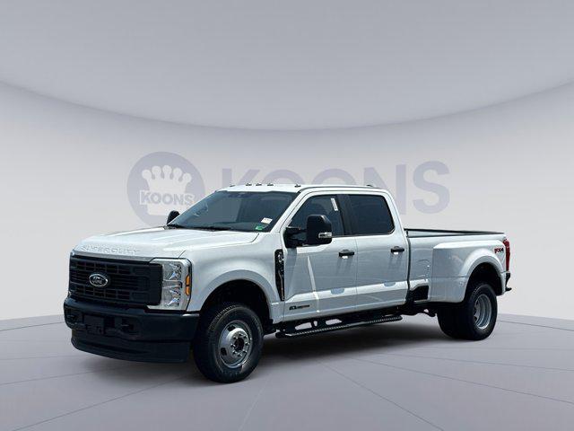 new 2025 Ford F-350 car, priced at $63,870