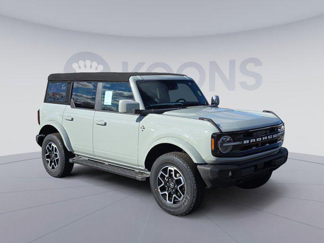 new 2024 Ford Bronco car, priced at $42,630