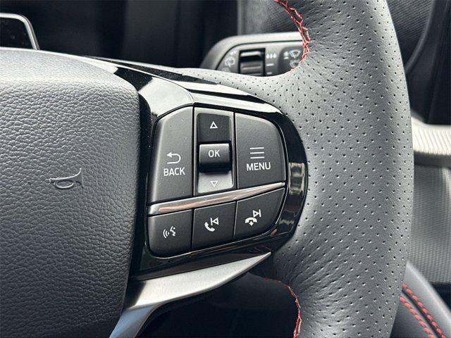 new 2025 Ford Explorer car, priced at $44,355