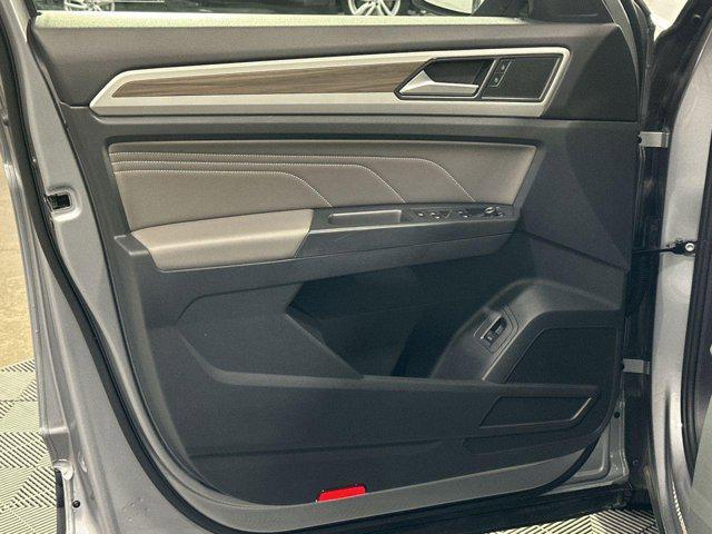 used 2023 Volkswagen Atlas car, priced at $31,250