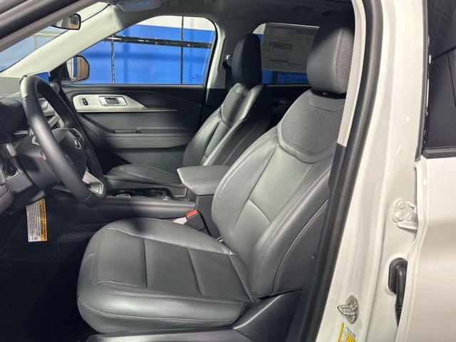 new 2025 Ford Explorer car, priced at $44,445