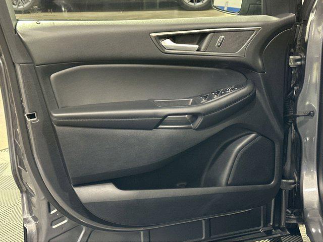 used 2024 Ford Edge car, priced at $27,500
