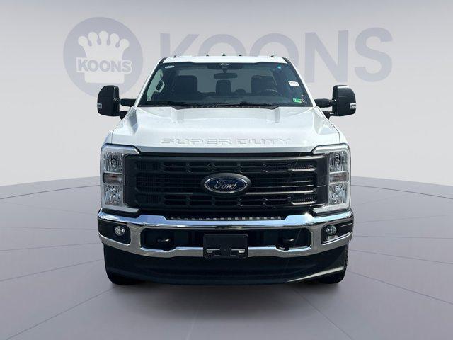 new 2025 Ford F-250 car, priced at $48,330