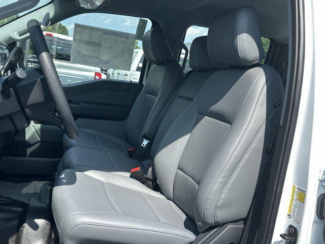 new 2025 Ford F-250 car, priced at $48,330