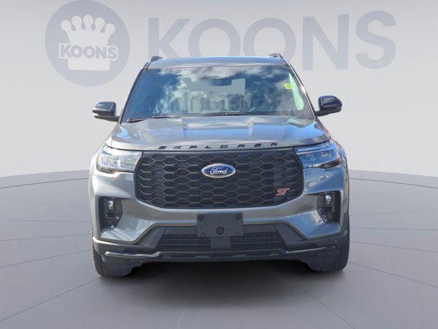 new 2025 Ford Explorer car, priced at $54,350