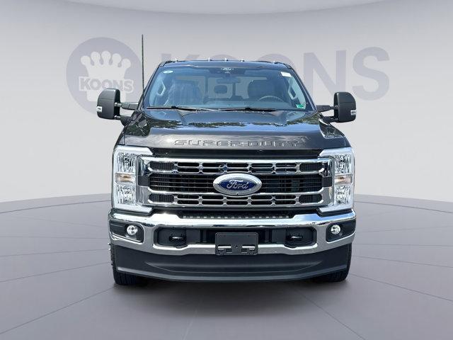 new 2025 Ford F-350 car, priced at $59,670