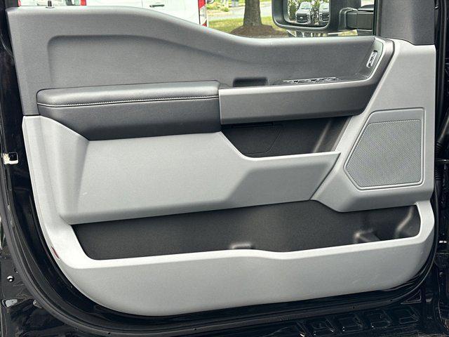 new 2025 Ford F-350 car, priced at $56,215
