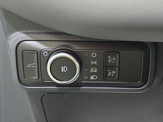 new 2025 Ford Explorer car, priced at $46,005