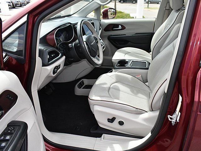 used 2020 Chrysler Pacifica car, priced at $19,298