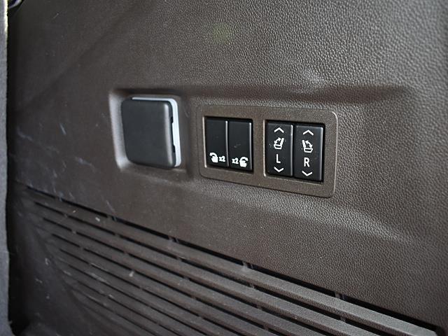 used 2023 GMC Yukon car, priced at $61,103