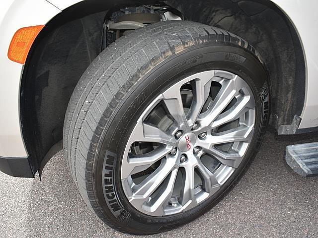 used 2023 GMC Yukon car, priced at $61,103