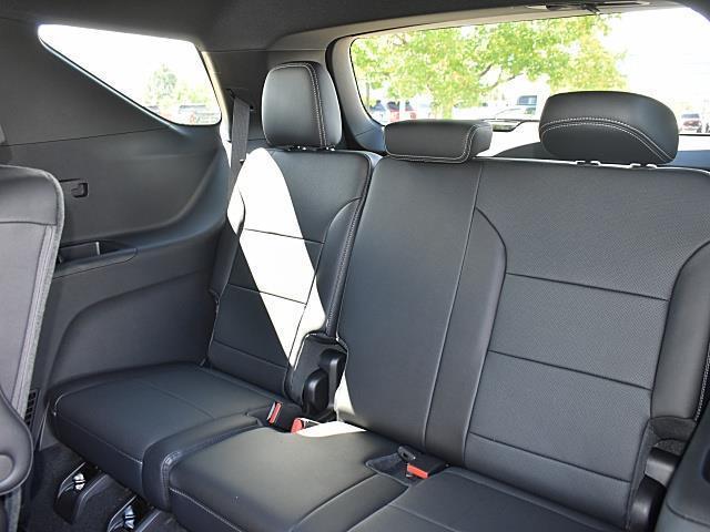 new 2026 Chevrolet Traverse car, priced at $44,998
