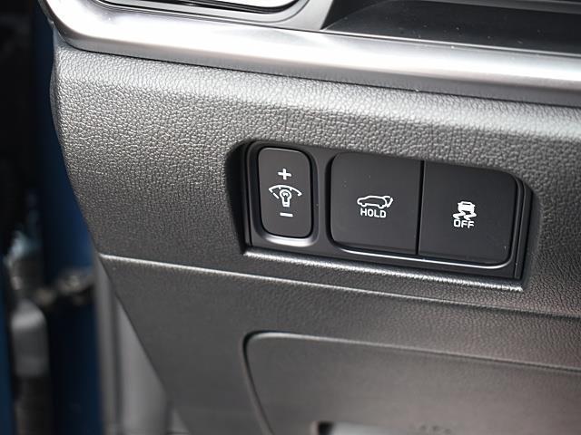 used 2025 Kia Sorento Hybrid car, priced at $35,303