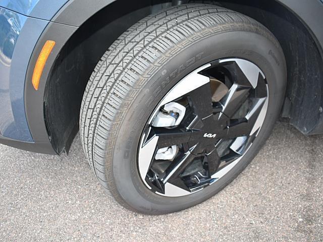 used 2025 Kia Sorento Hybrid car, priced at $35,303