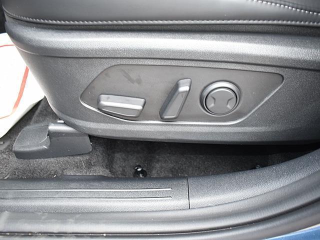 used 2025 Kia Sorento Hybrid car, priced at $35,303