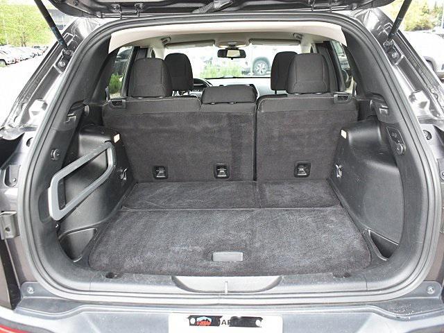 used 2015 Jeep Cherokee car, priced at $8,998